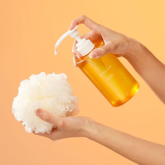 AC Calamansi Body Wash 510g - Acne Relief & Back Care by Comma Nine - Available at allkpopmag. Price: $22.22.