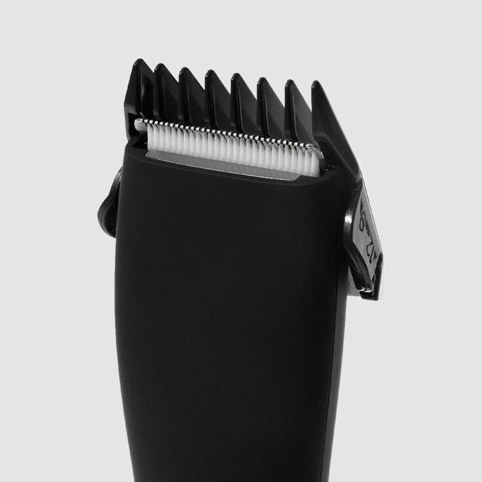Block Shaver Plus by Block - Available at allkpopmag. Price: $108.76.