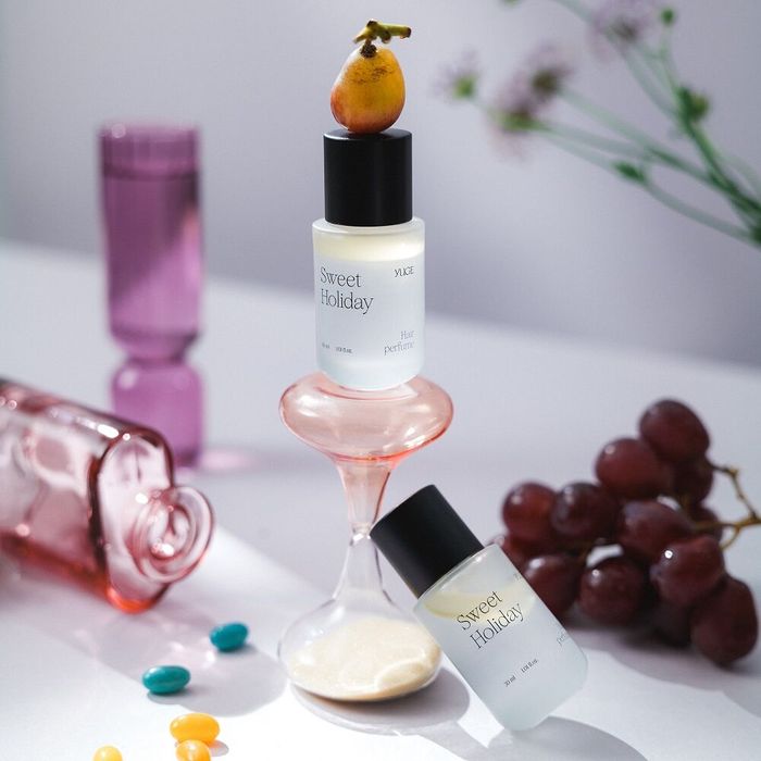Use Sweet Holiday Hair Perfume 004 30ml by Yuz - Available at allkpopmag. Price: $29.28.