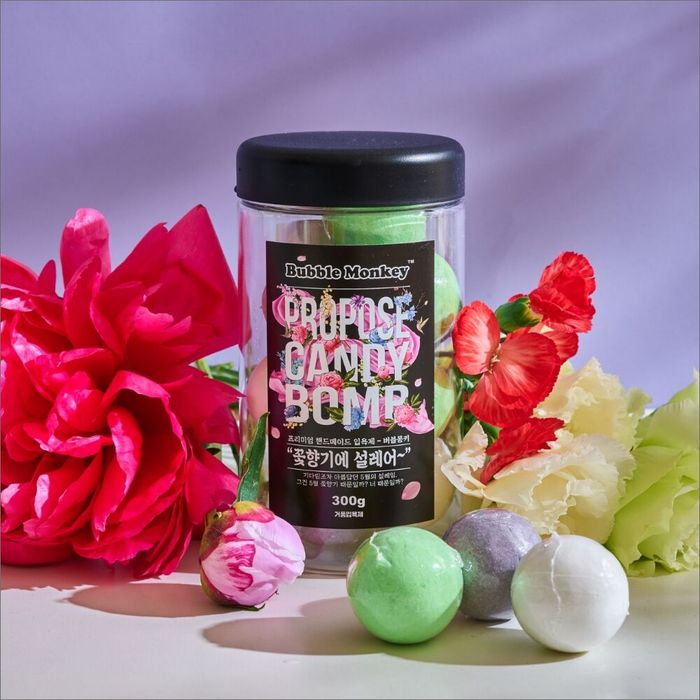 Bubble Monkey Proposal Candy Bath Bombs 30g x 10 Pack by Bubble Monkey - Available at allkpopmag. Price: $38.21.