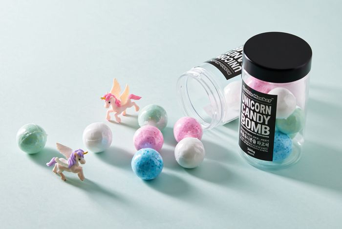 Bubble Monkey Unicorn Candy Bath Bombs 30g x 10 Pack by Bubble Monkey - Available at allkpopmag. Price: $38.21.
