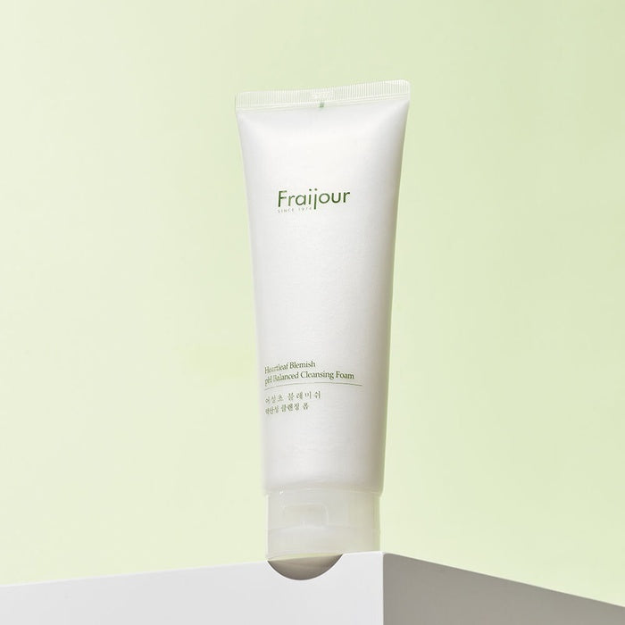 Herbal Acne Cleansing Foam - Low pH, 250ml by Preju - Available at allkpopmag. Price: $22.22.