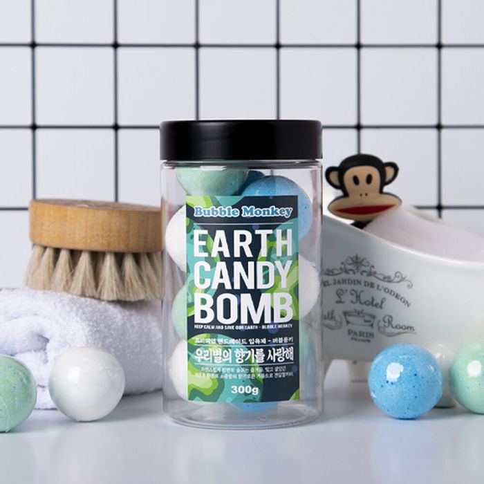 Bubble Monkey Earth Candy Bath Bombs 30g x 10 Pack by Bubble Monkey - Available at allkpopmag. Price: $38.21.