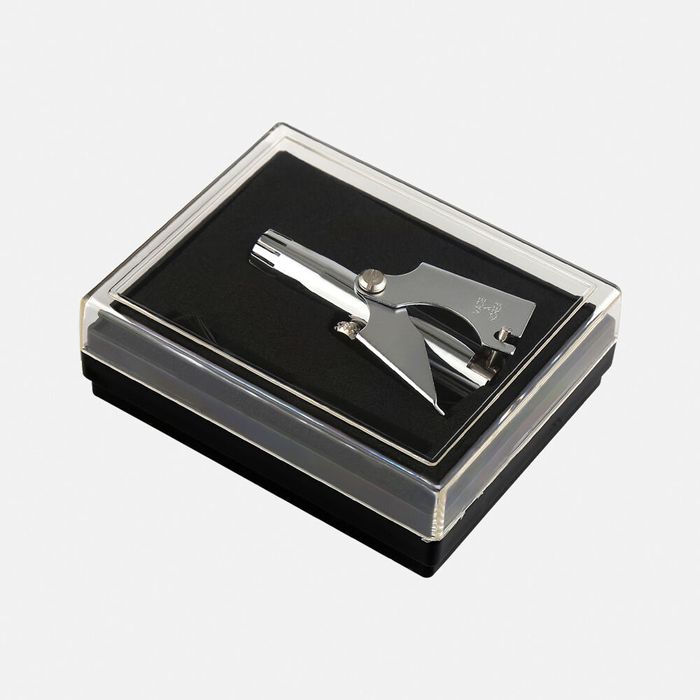 Bridie V4 Nose and Ear Hair Clipper by Royal Metal Industry - Available at allkpopmag. Price: $26.81.