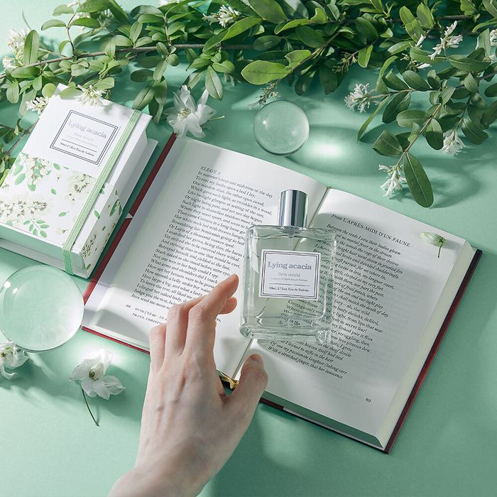 Lying Acacia Perfume 50ml - Acacia Scented Fragrance by Aro - Available at allkpopmag. Price: $76.43.