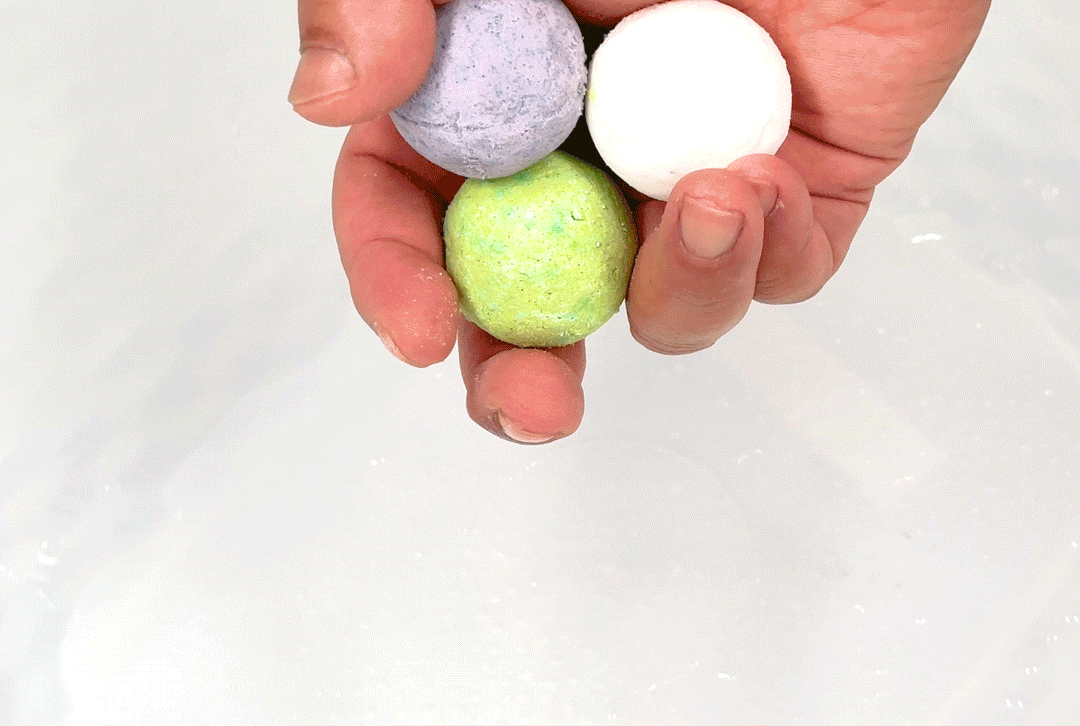 Bubble Monkey Proposal Candy Bath Bombs 30g x 10 Pack by Bubble Monkey - Available at allkpopmag. Price: $38.21.