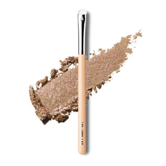Close-up of The Tool Lab 205 Ice Merge Brush, a premium eyeshadow brush designed for precise application, perfect for K-Beauty enthusiasts.