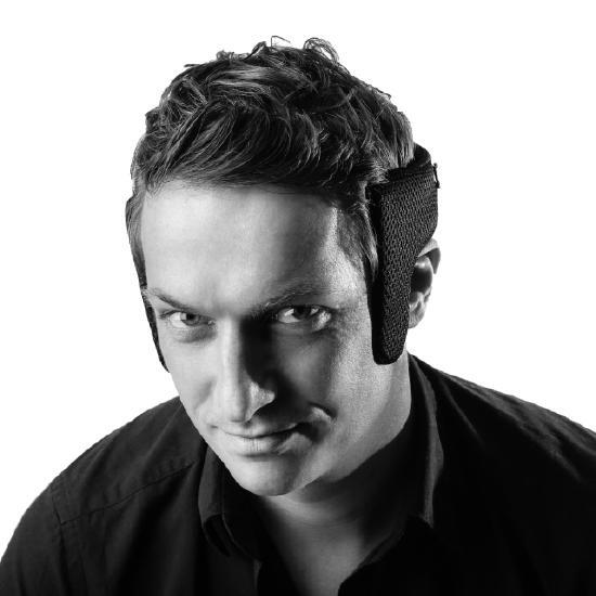 Seven PM Men's Side Hair Tamer Magic Mohawk for styling and enhancing hair, ideal for K-Beauty enthusiasts.