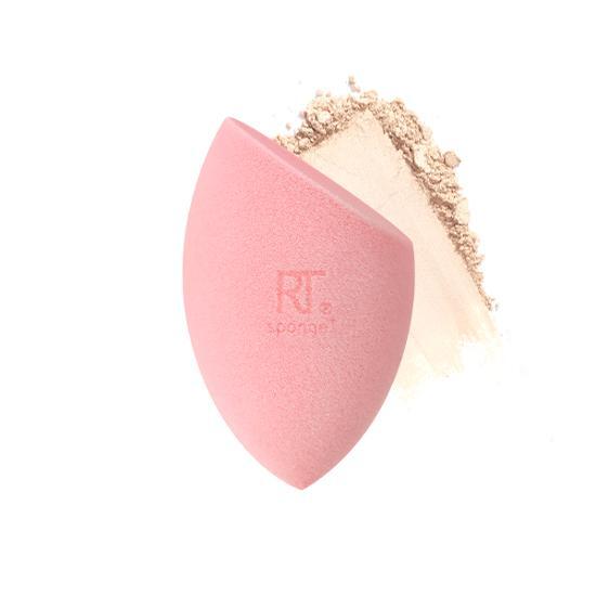 Real Techniques Miracle Powder Sponge for flawless makeup application, perfect for beauty enthusiasts and K-Beauty lovers.