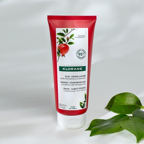 Klorane Pomegranate Color Protection Hair Mask 200ml - A nourishing hair treatment designed to protect and enhance color-treated hair, featuring K-Beauty ingredients.