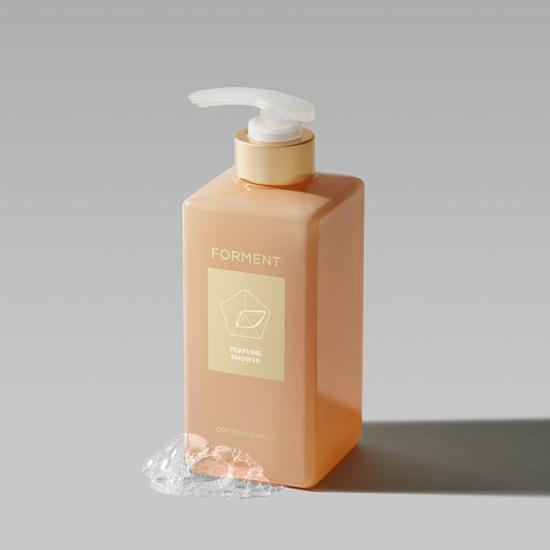 Alt text: Pohment All-in-One Perfume Shower 500ml in Cotton Memory scent, designed for men's beauty and body cleansing, featured in a sleek bottle.