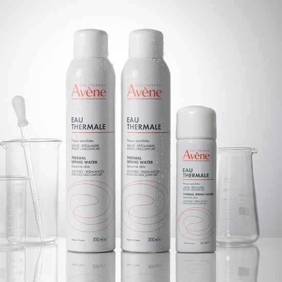 Set of Avene Thermal Spring Water Mist, including two 300ml bottles and one 50ml bottle, perfect for skincare and moisturizing needs.