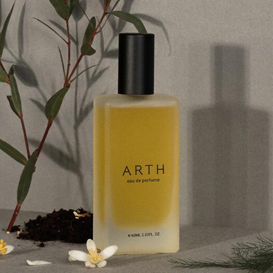 Earth First Breeze EDP 60ml - a refreshing K-Beauty fragrance that embodies earthy notes, perfect for personal care and cosmetics.