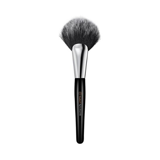 Studio17 Big Fan Brush 453
