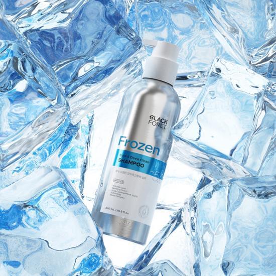 Choose one of the two Blackfore Frozen Hair Loss Shampoos 500ml.
