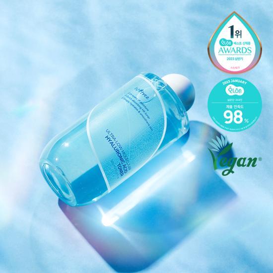 Isntree Ultra Low Molecular Hyaluronic Acid Toner 300ml bottle, a K-Beauty skincare product for hydration and moisture.
