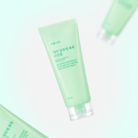 Plant Nation Jeju Aloe Moisture Soothing Gel 200mL, a hydrating skincare product from K-Beauty, ideal for sun care and soothing skin.