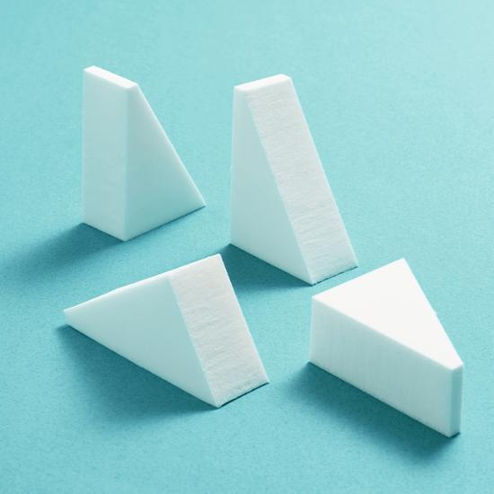 Pack of 4 Pillymilly Cut-to-Size Latex Sponges for precise makeup application - ideal for K-Beauty enthusiasts.