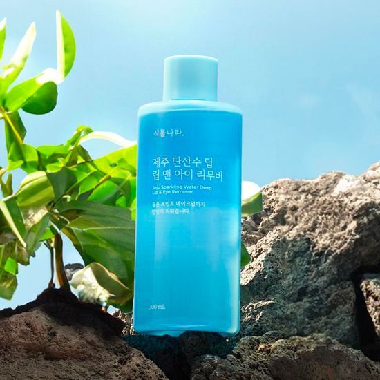 Plant Nation Jeju Carbonated Deep Lip and Eye Remover 300mL