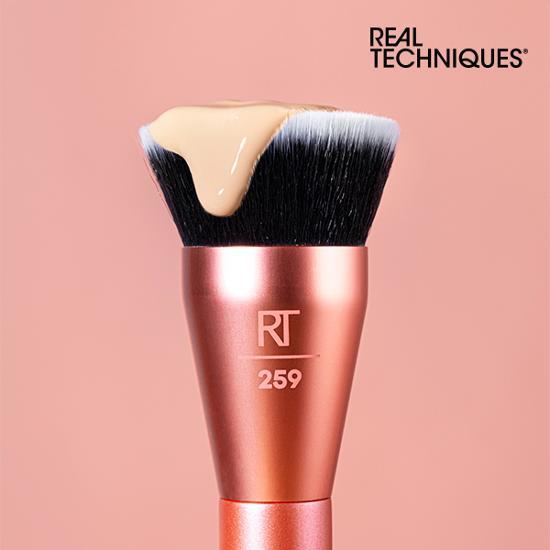 Real Techniques Glow Round Base Brush