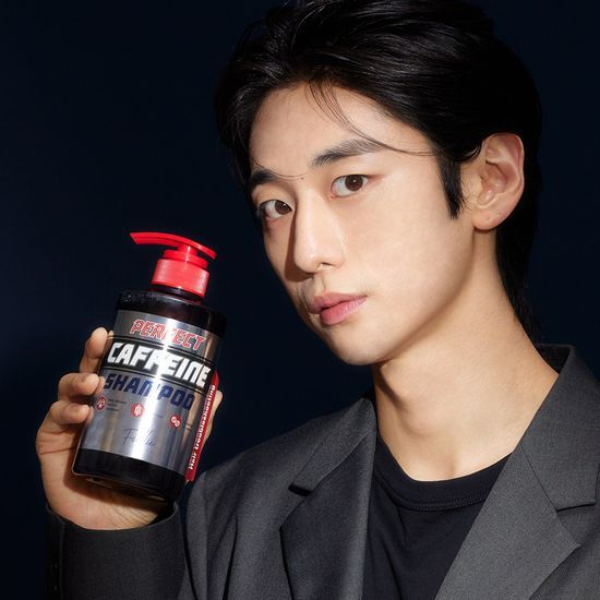 500ml Poeullie Homme Caffeine Beer Yeast Shampoo for Men - K-Beauty hair care product designed for men's grooming.