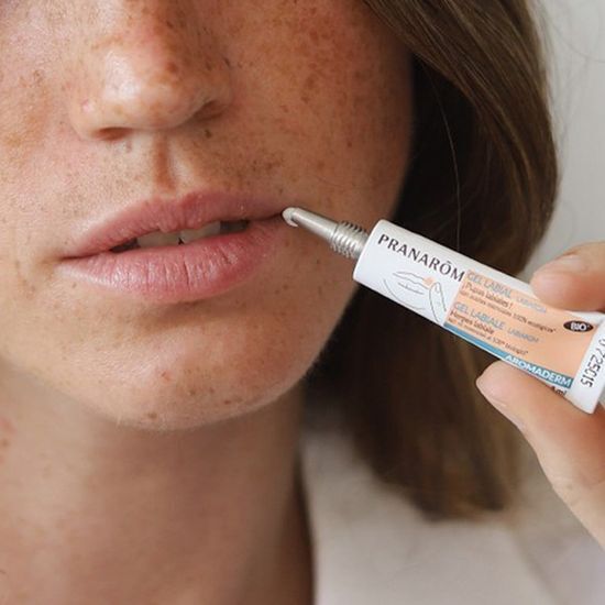 Pranarom SOS Lip Care Balm 5ml - Nourishing body care for lips, perfect for K-Beauty enthusiasts.