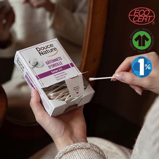 200 count DUSNATUR Organic 100% Cotton Swabs, perfect for beauty and skincare applications, featuring eco-friendly materials.