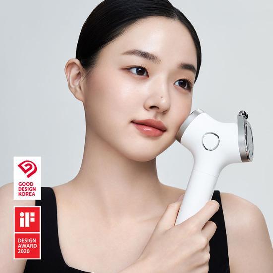 LG Pra.L Intensive Multi-Care beauty tool for advanced skincare, featuring sleek design and innovative technology, perfect for K-Beauty enthusiasts.