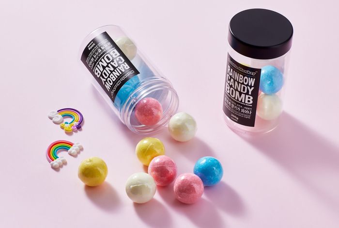 Bubble Monkey Rainbow Candy Bath Bombs 30g x 10 Pack by Bubble Monkey - Available at allkpopmag. Price: $38.21.