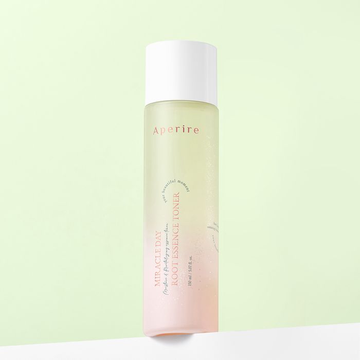 [60 Cotton Pads] Miracle Day Root Essence Toner 150ml by Aperire - Available at allkpopmag. Price: $30.45.