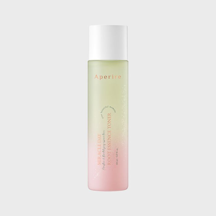 [60 Cotton Pads] Miracle Day Root Essence Toner 150ml by Aperire - Available at allkpopmag. Price: $30.45.