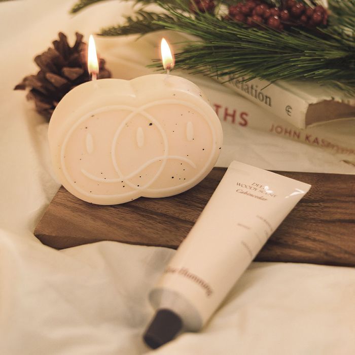 Woody Nary Hand Cream & Candle Set by Slow Humming - Available at allkpopmag. Price: $27.04.
