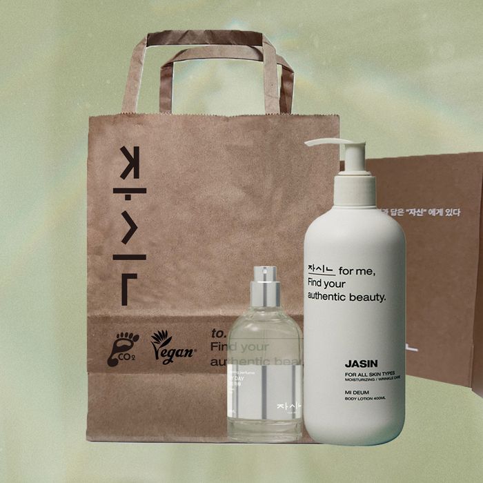 Self Layering Perfume 40ml + Body Lotion 400ml Gift Set by Self - Available at allkpopmag. Price: $145.44.