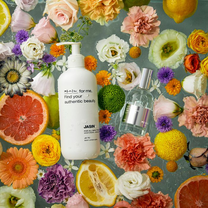 Self Layering Perfume 40ml + Body Lotion 400ml Gift Set by Self - Available at allkpopmag. Price: $145.44.