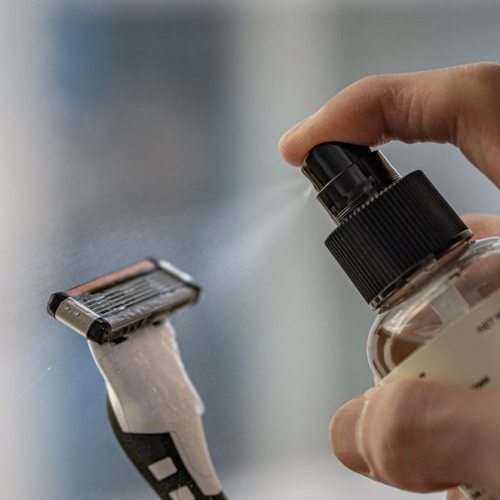 Razor Blade Sanitizer by Lazy Society - Available at allkpopmag. Price: $18.69.