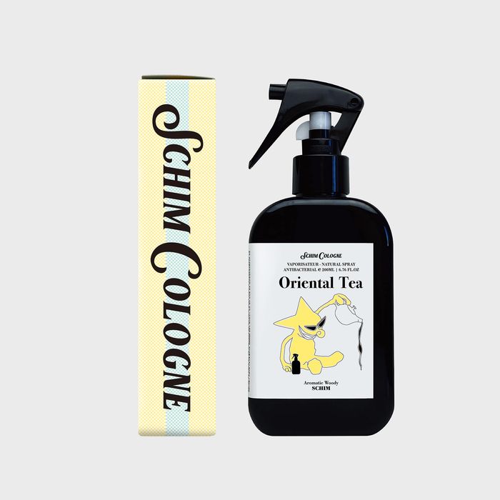 Oriental Tea Fabric Space Fragrance 200ml [Pine, Ripe Apricot, Black Tea] by Skeem - Available at allkpopmag. Price: $19.40.