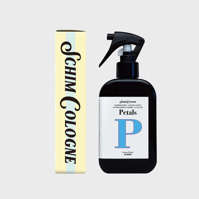 Petals Fabric Space Spray 200ml [Greenery, Soft Cotton Scent] by Skeem - Available at allkpopmag. Price: $19.40.