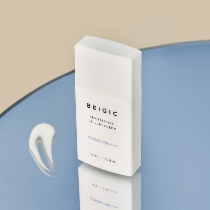 Daily Antioxidant Care Revitalizing CE Sunscreen SPF50+ PA++++ by Beige Chic - Available at allkpopmag. Price: $43.50.