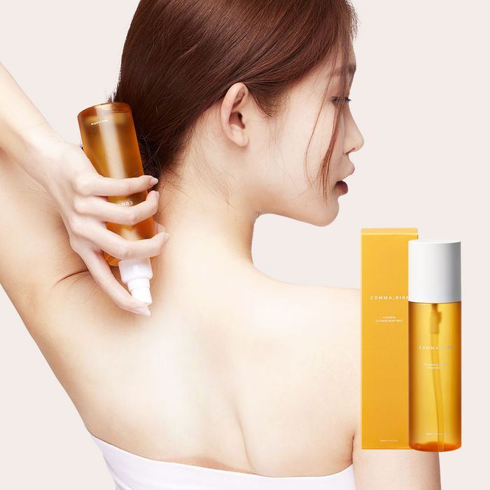 Calming Cleanse Calamansi Body Mist 200ml (+Body Wash Sample) by Comma Nine - Available at allkpopmag. Price: $23.40.