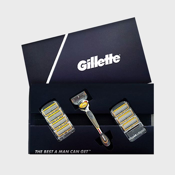 Gillette ProShield Razor 1 Up + 7 Blade Refills by Gillette Razor - Available at allkpopmag. Price: $84.54.