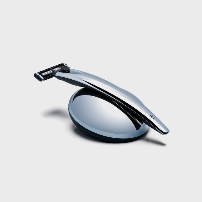 UK Design Razor - Prestige Edition Gift Set R1 Chrome by BolinWeb - Available at allkpopmag. Price: $473.84.