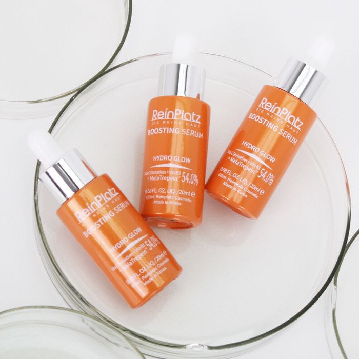Hydro Glow Boosting Serum by Line Plats - Available at allkpopmag. Price: $26.34.