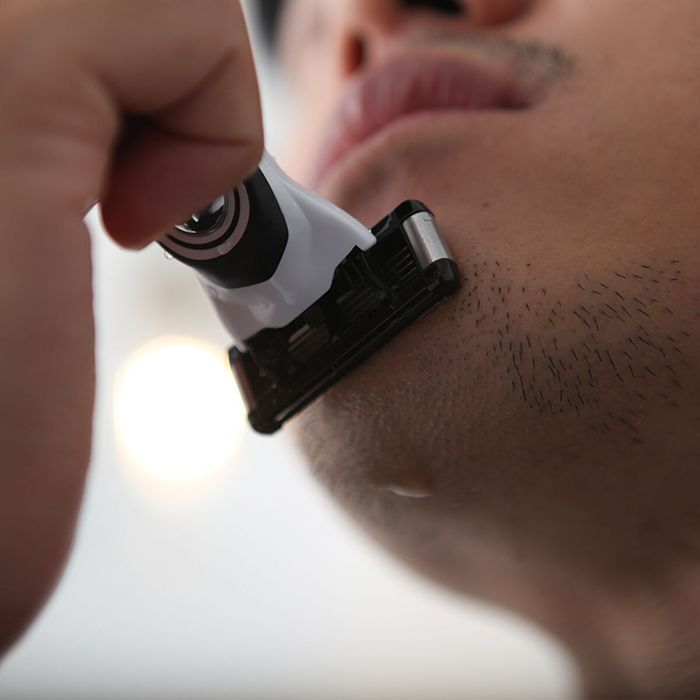[Amazon No.1 Razor] 5-Blade Cartridge 8-Pack (BIC Razor) by Lazy Society - Available at allkpopmag. Price: $27.04.