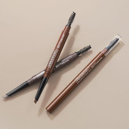 Maybelline New York Define & Blend Eyebrow Pencil in Natural Brown - 2 color options available, ideal for achieving perfectly defined eyebrows.