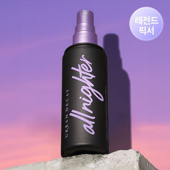 Urban Decay All Nighter Setting Spray Original 118ml - Long-lasting makeup fixer in a sleek bottle.