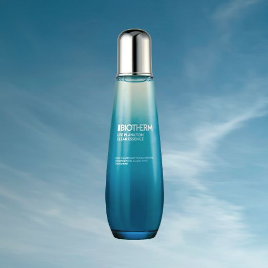 Biotherm Life Plankton Clear Essence 125ml bottle, a skincare serum known for its rejuvenating properties, displayed against a clean background.
