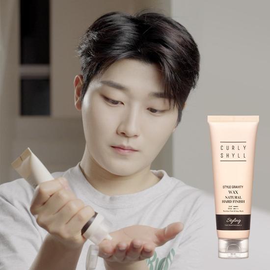 100ml Curry Chill Style Gravity Wax for men, a K-Beauty styling product designed for personal care and grooming.