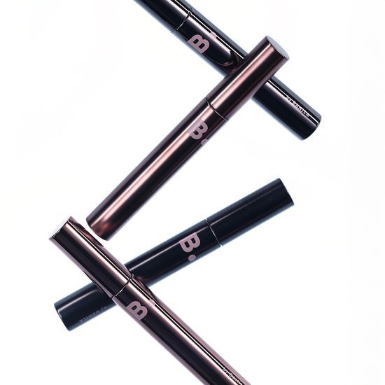 Vanilla Co. Powerproof Volume/Length Mascara in Long Curling Deep Brown, perfect for enhancing lashes with a rich black/brown shade.