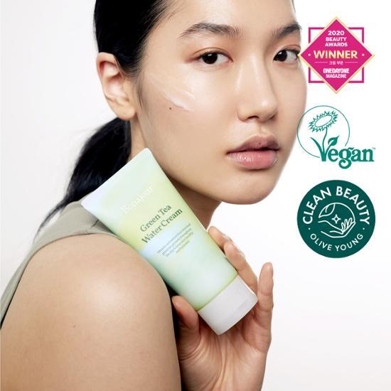 Bonajour Vegan Green Tea Water Cream 100ml - Hydrating skincare moisturizer from K-Beauty, enriched with green tea for a refreshing glow.