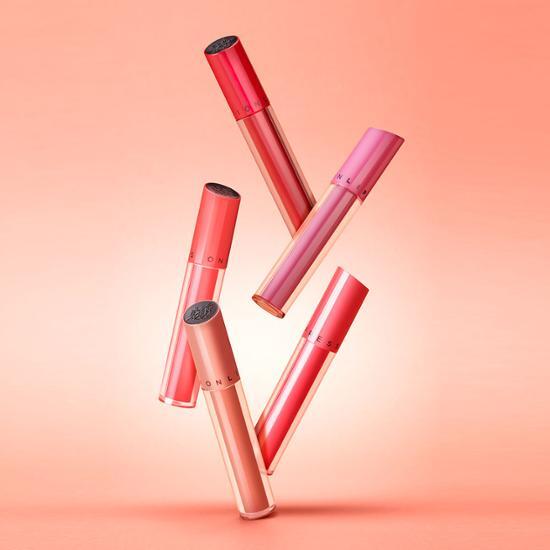 Alt text: Jung Saem Mool Lip Pression Waterlasting Tint in Pink Reel - a vibrant pink lip tint with a sleek applicator, perfect for a long-lasting, water-resistant finish.